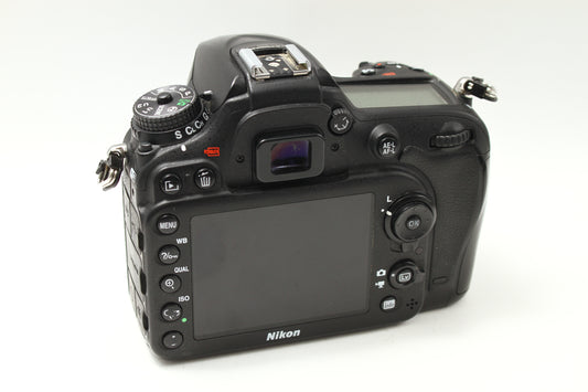D7200