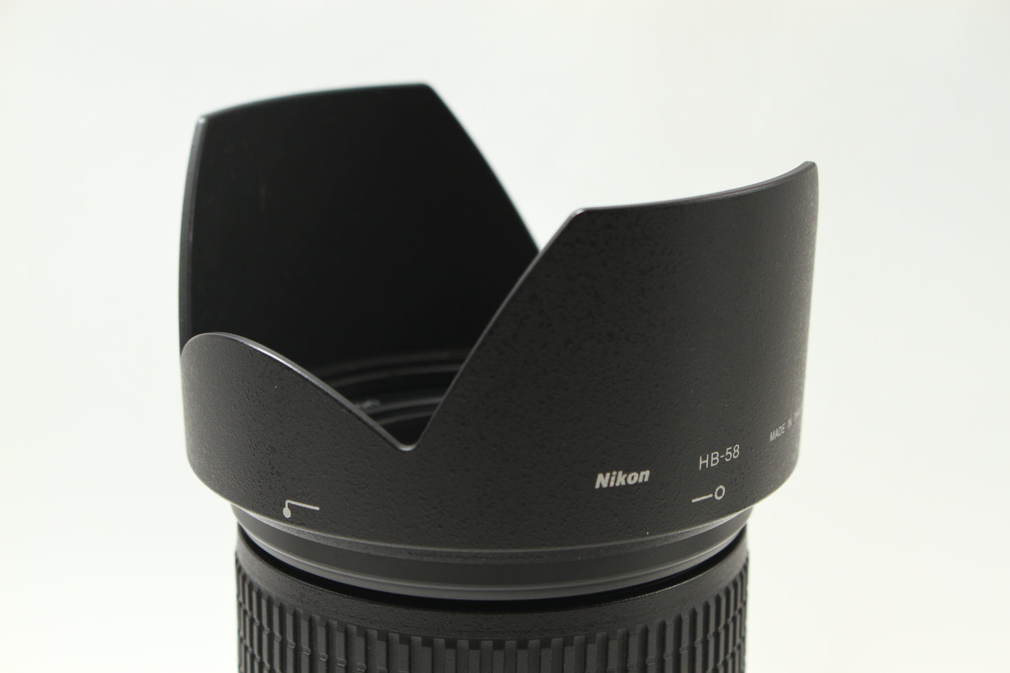 AF-S DX 18-300/3.5-5.6 G VR