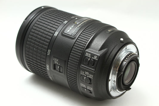 AF-S DX 18-300/3.5-5.6 G VR