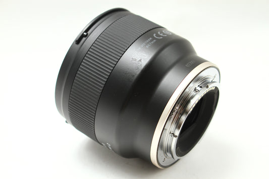 20/2.8 Di III OSD (F050:SONY E)