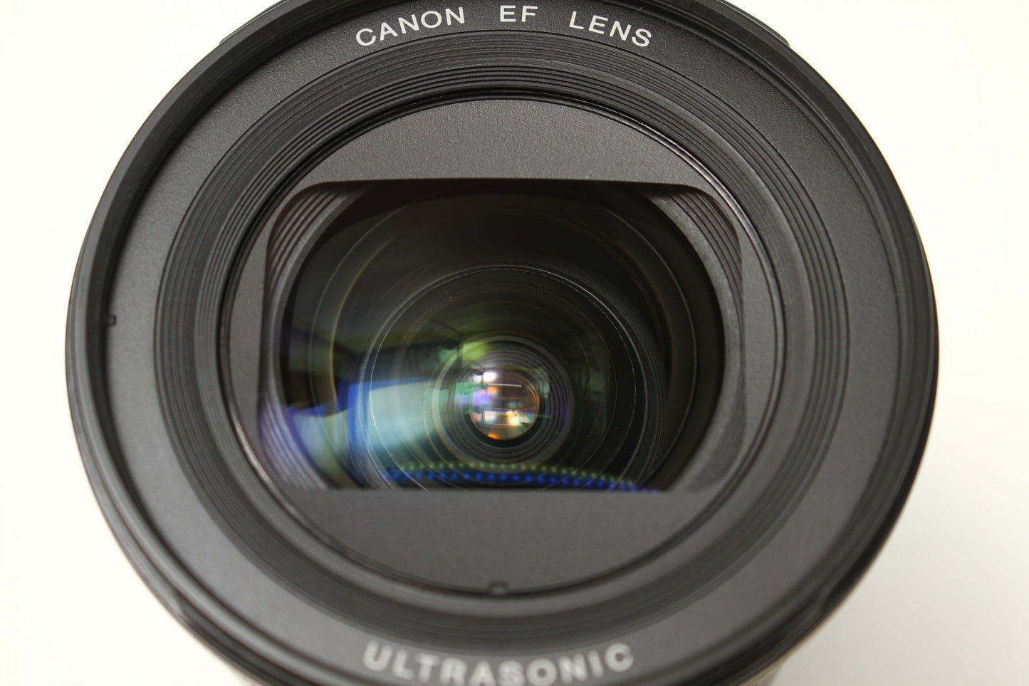 EF 20-35/3.5-4.5 USM