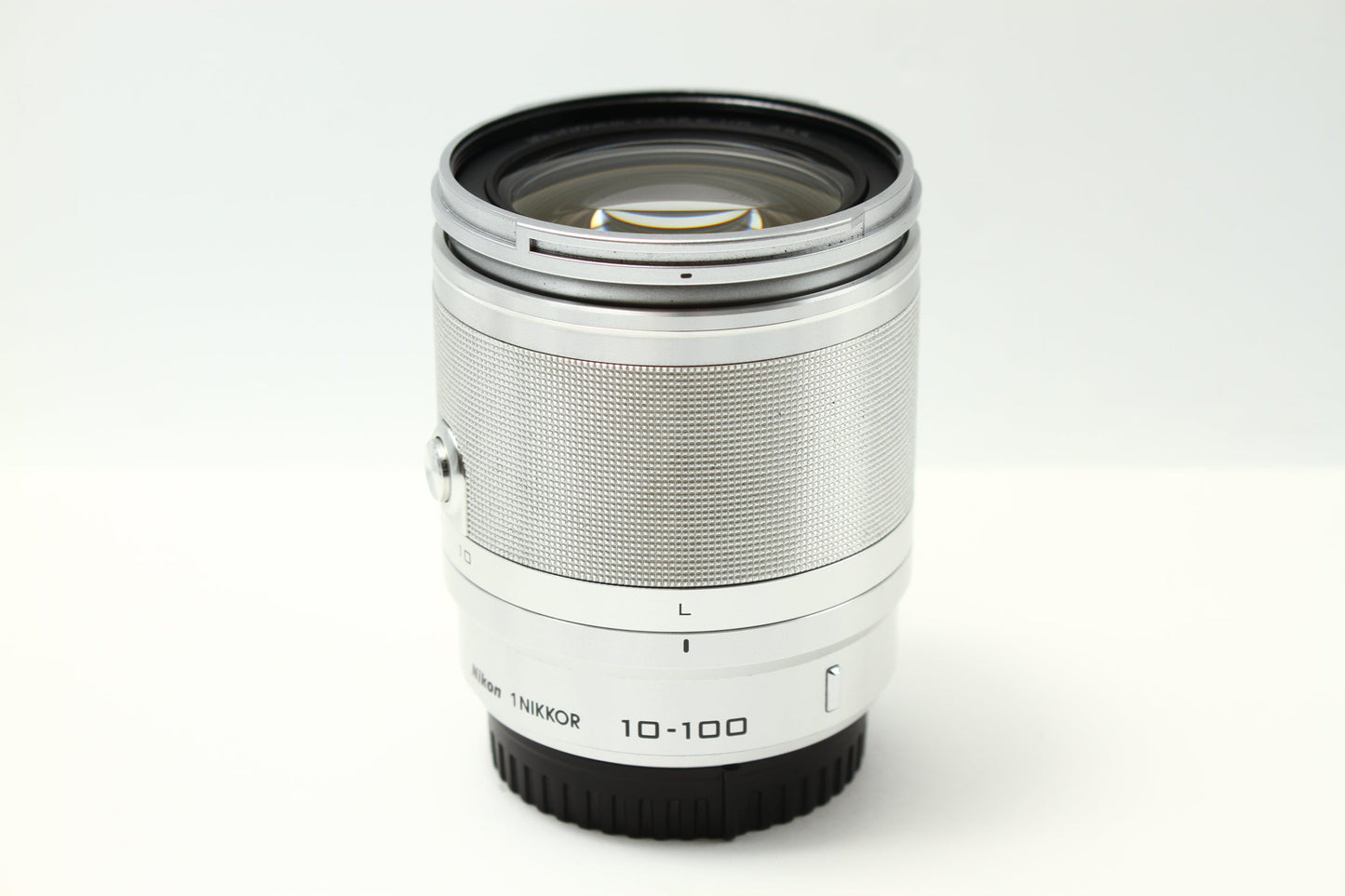 1 NIKKOR VR 10-100/4-5.6 シルバー