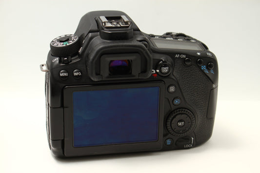 EOS 80D