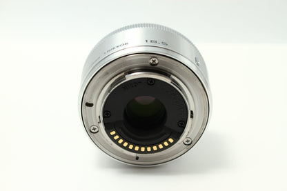 1 NIKKOR 18.5/1.8 シルバー