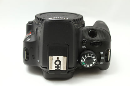 EOS Kiss X7