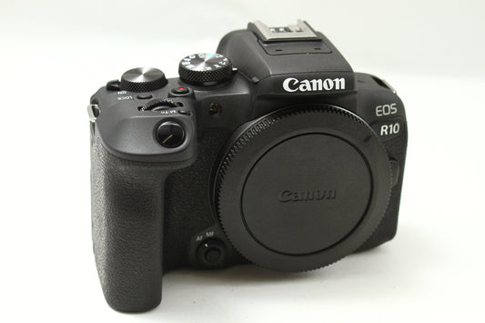 EOS R10