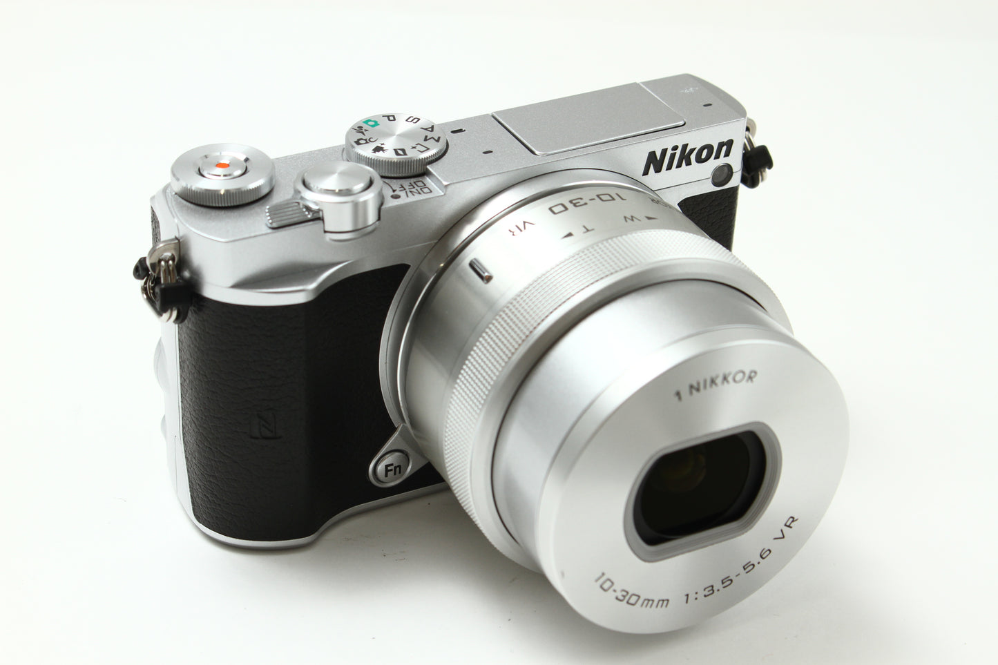 1 J5 シルバー + VR 10-30 PD-ZOOM  レンズキット