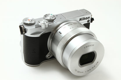 1 J5 シルバー + VR 10-30 PD-ZOOM  レンズキット
