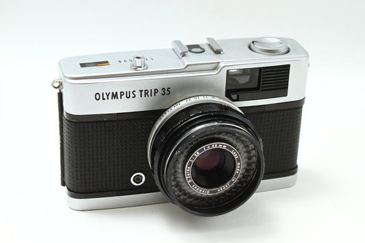 TRIP 35 シルバー 40/2.8