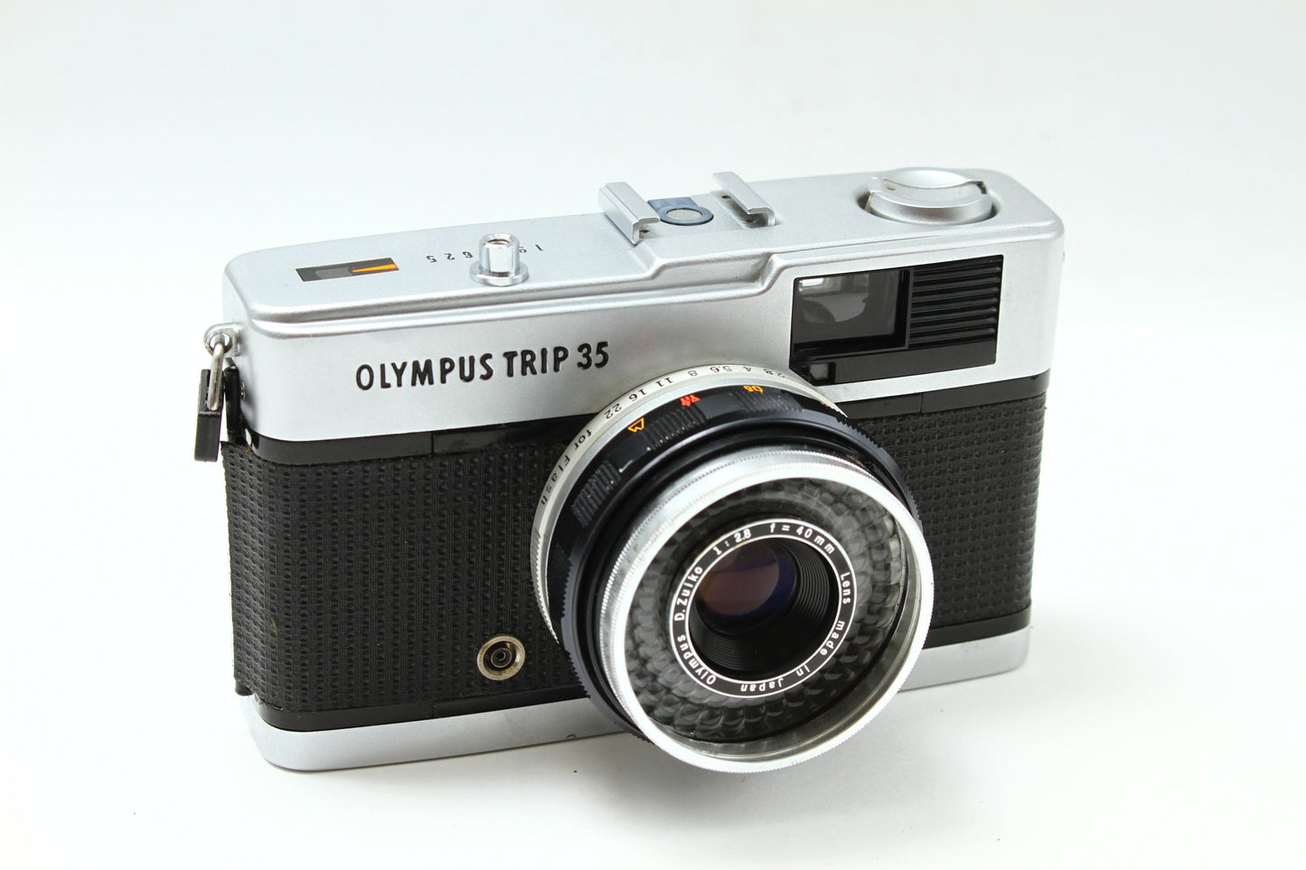 TRIP 35 シルバー 40/2.8