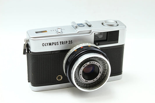 TRIP 35 シルバー 40/2.8