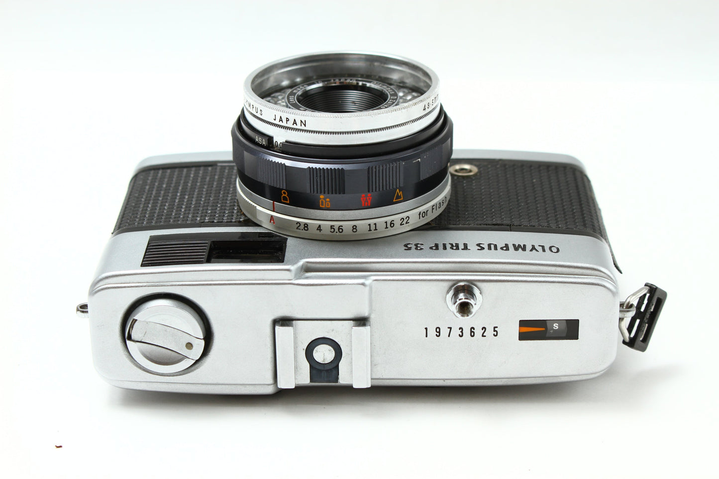 TRIP 35 シルバー 40/2.8