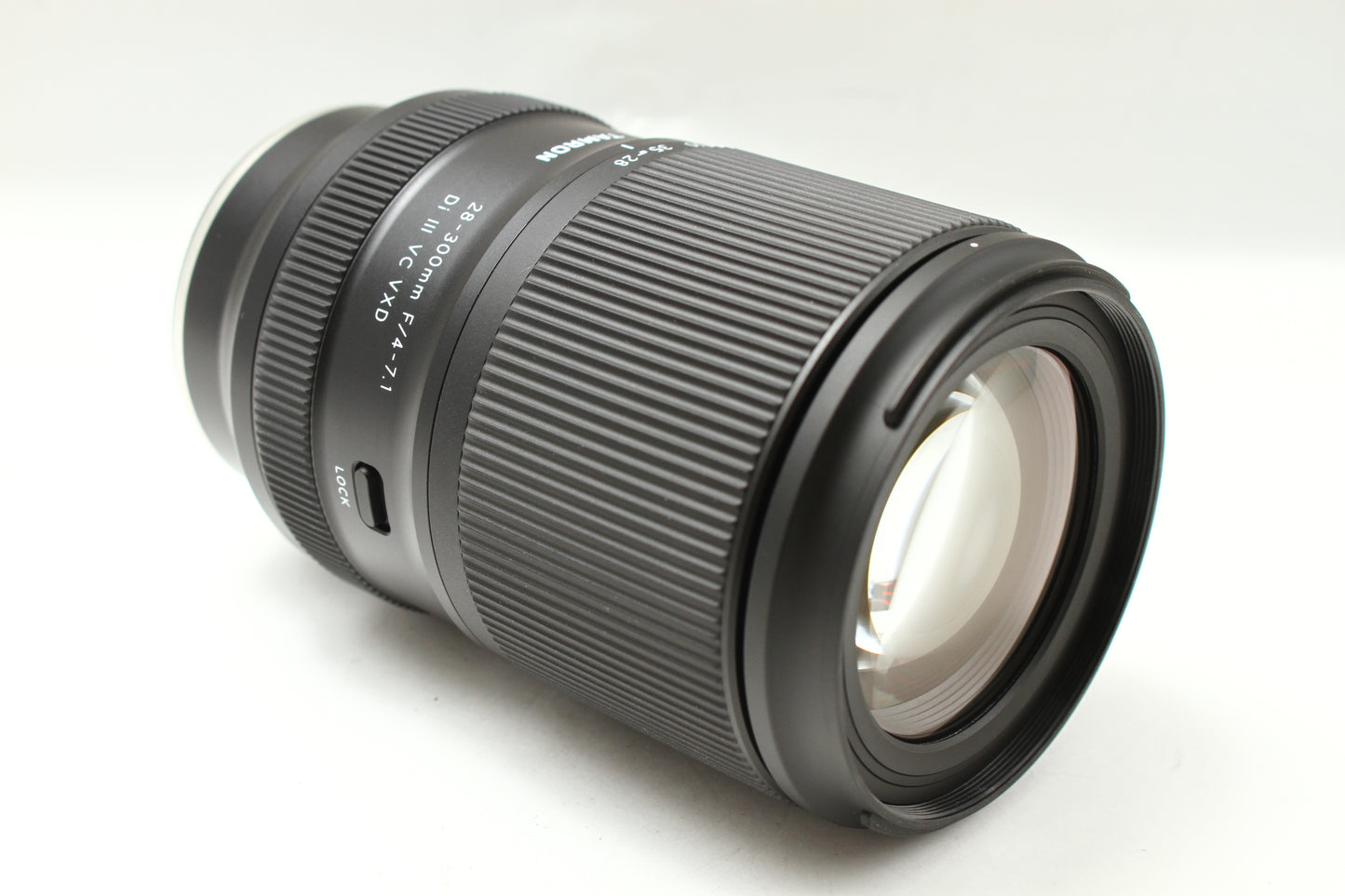 28-300/4-7.1 Di III VC VXD (A074・SONY E)