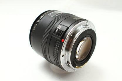 EF 50/2.5 COMPACT-MACRO
