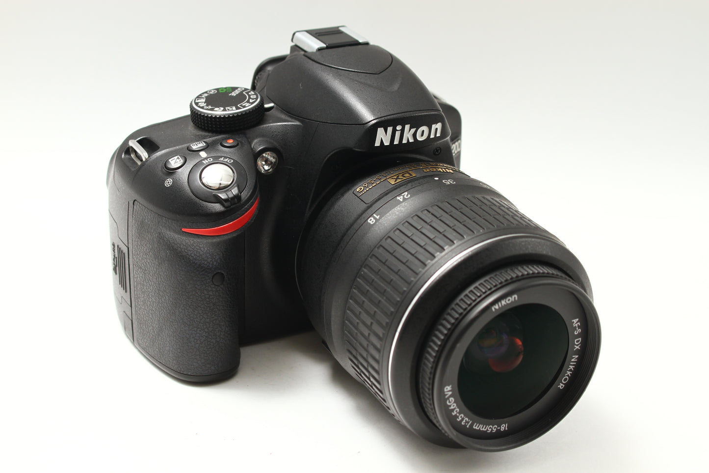 D3200 ブラック + 18-55 G VR レンズキット