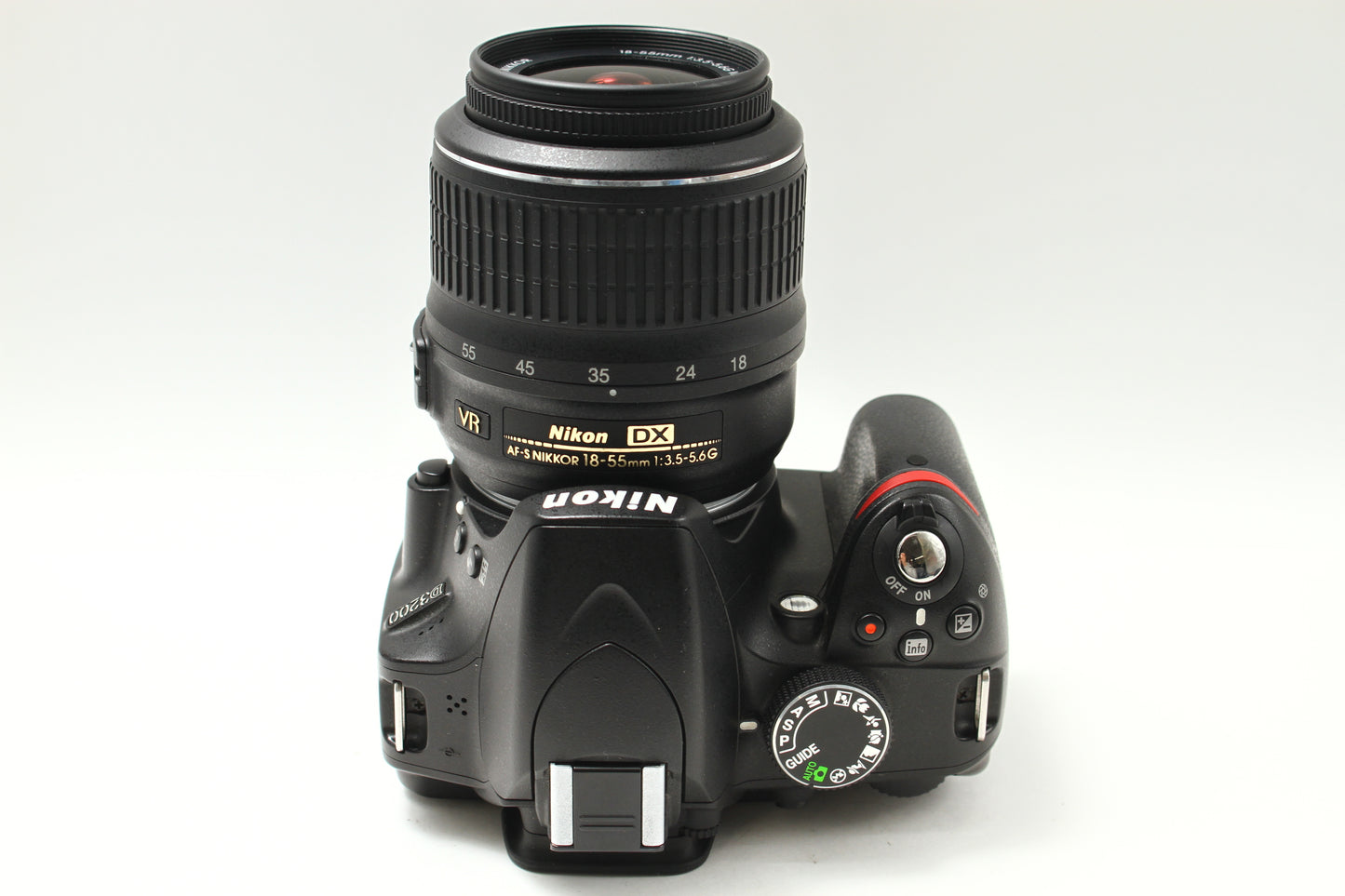D3200 ブラック + 18-55 G VR レンズキット