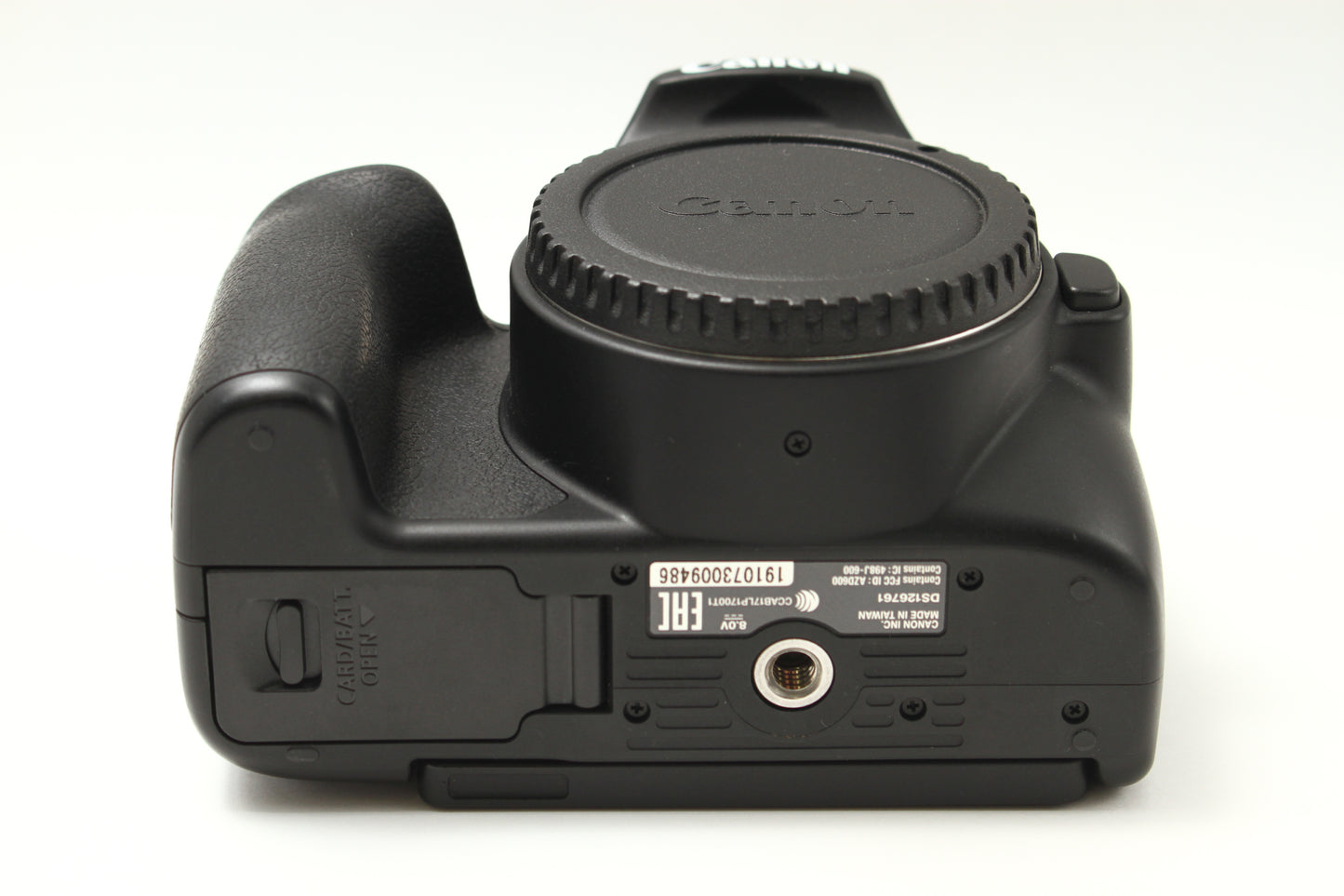 EOS Kiss X10