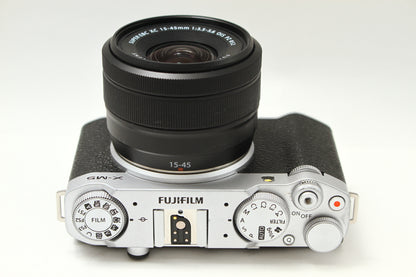 X-M5 シルバー + 15-45 レンズキット