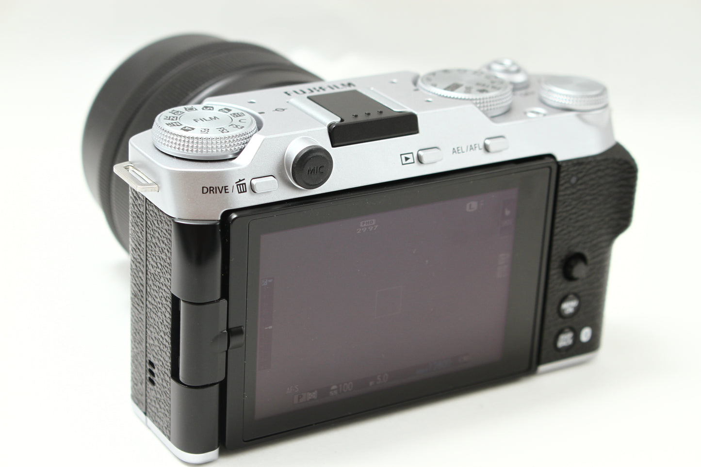 X-M5 シルバー + 15-45 レンズキット