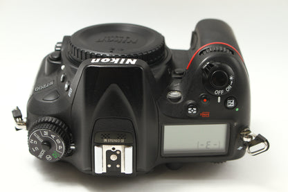 D7200