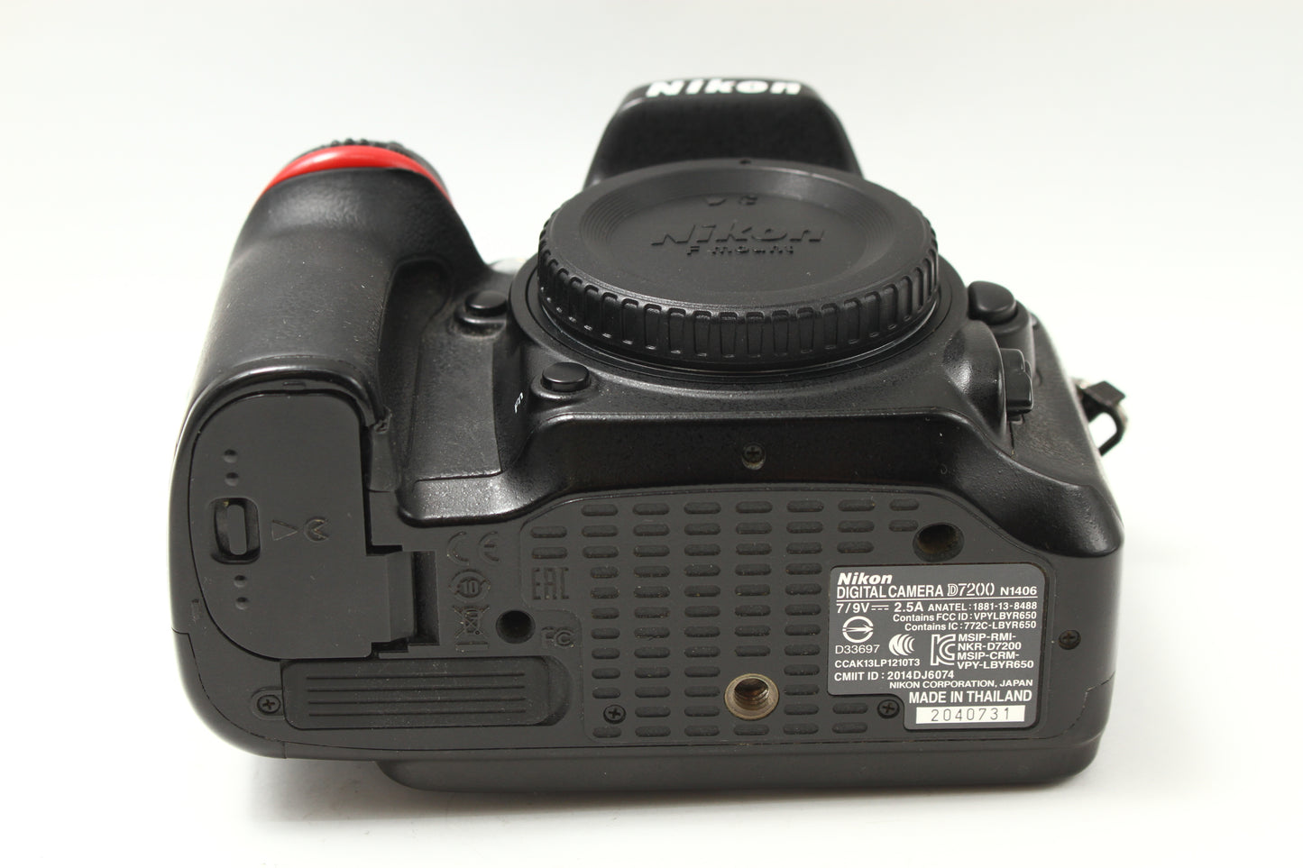 D7200