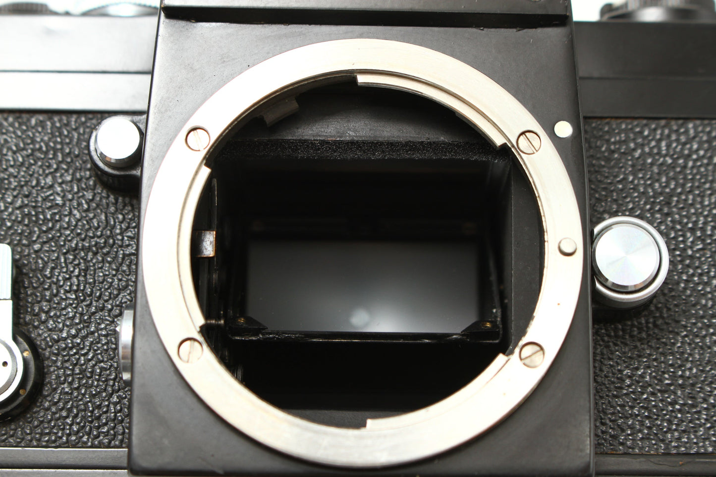 F アイレベル ブラック 670万台