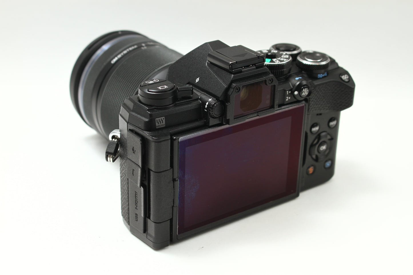 OM-5 ブラック + 14-150 II レンズキット