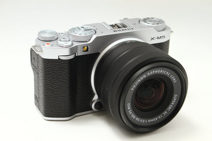 X-M5 シルバー + 15-45 レンズキット