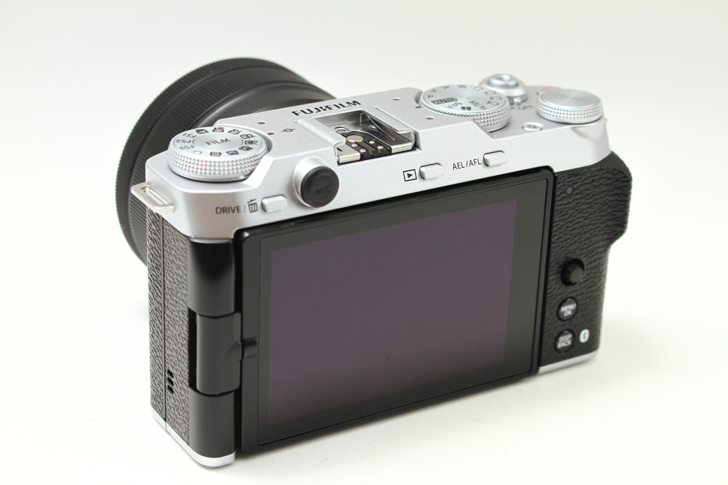 X-M5 シルバー + 15-45 レンズキット