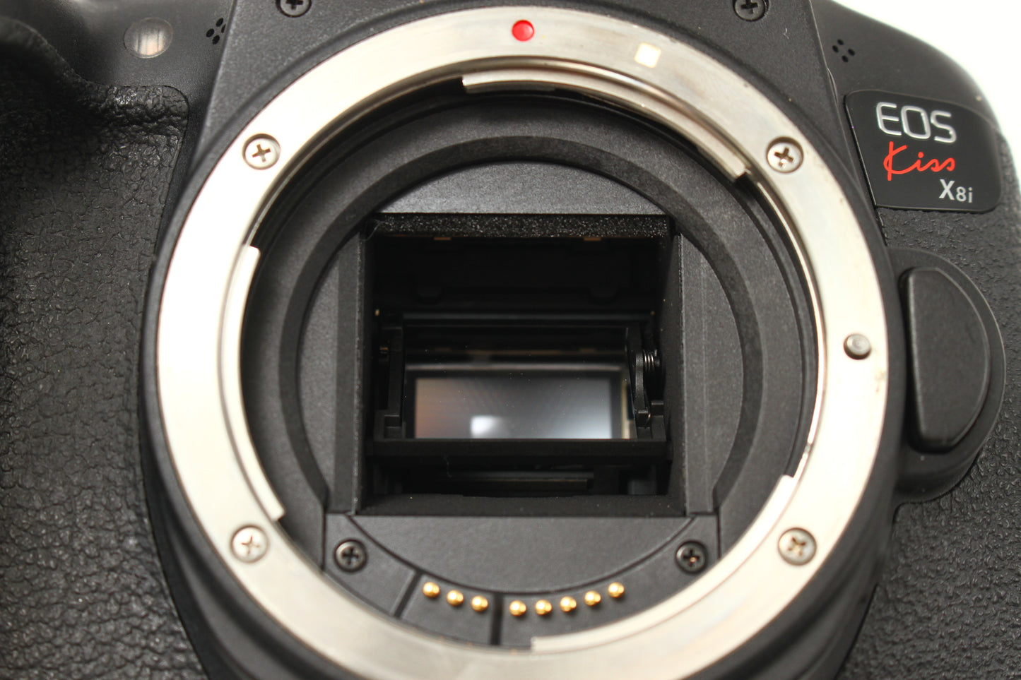 EOS Kiss X8i