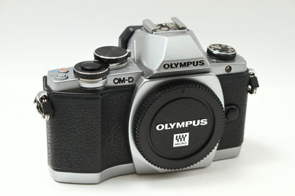 OM-D E-M10 シルバー