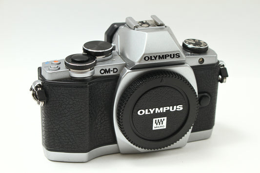 OM-D E-M10 シルバー