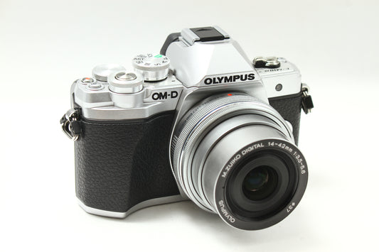 OM-D E-M10 Mark III シルバー + EZ 14-42 レンズキット