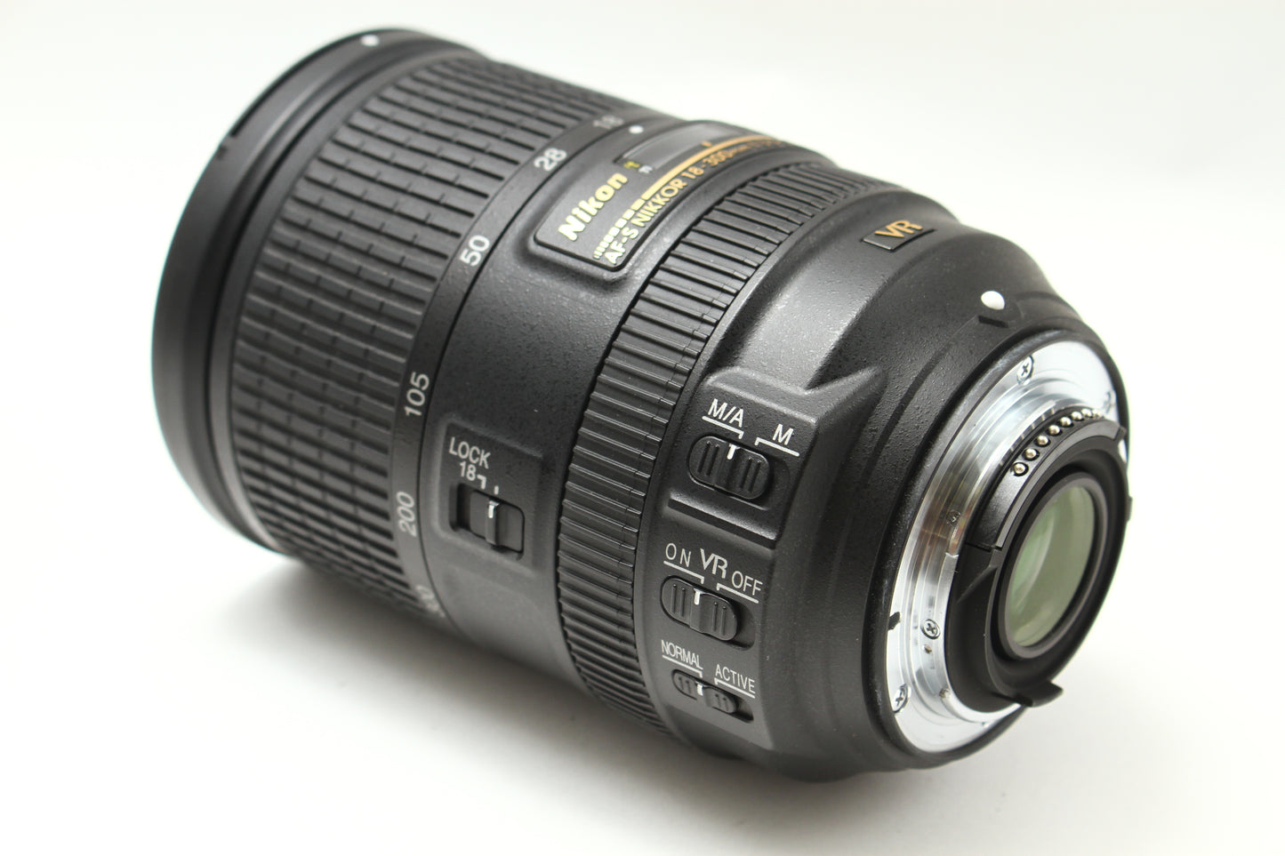 AF-S DX 18-300/3.5-5.6 G VR