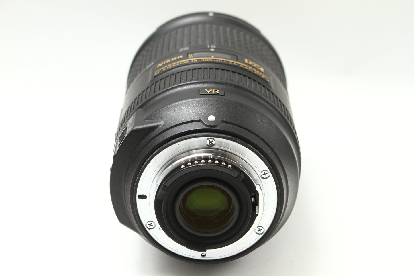 AF-S DX 18-300/3.5-5.6 G VR