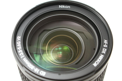 AF-S DX 18-300/3.5-5.6 G VR