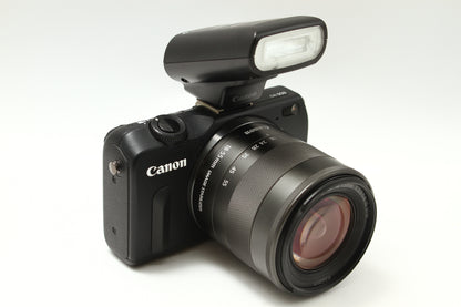 EOS M2 ブラック + 18-55 IS STM