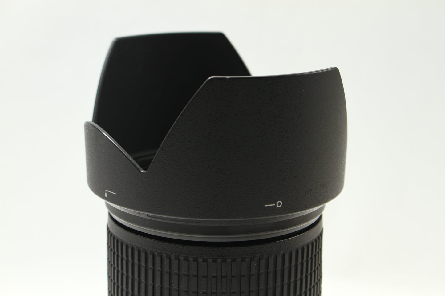 AF-S DX 18-300/3.5-5.6 G VR