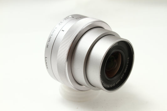 G VARIO 12-32/3.5-5.6 ASPH.MEGA O.I.S. シルバー