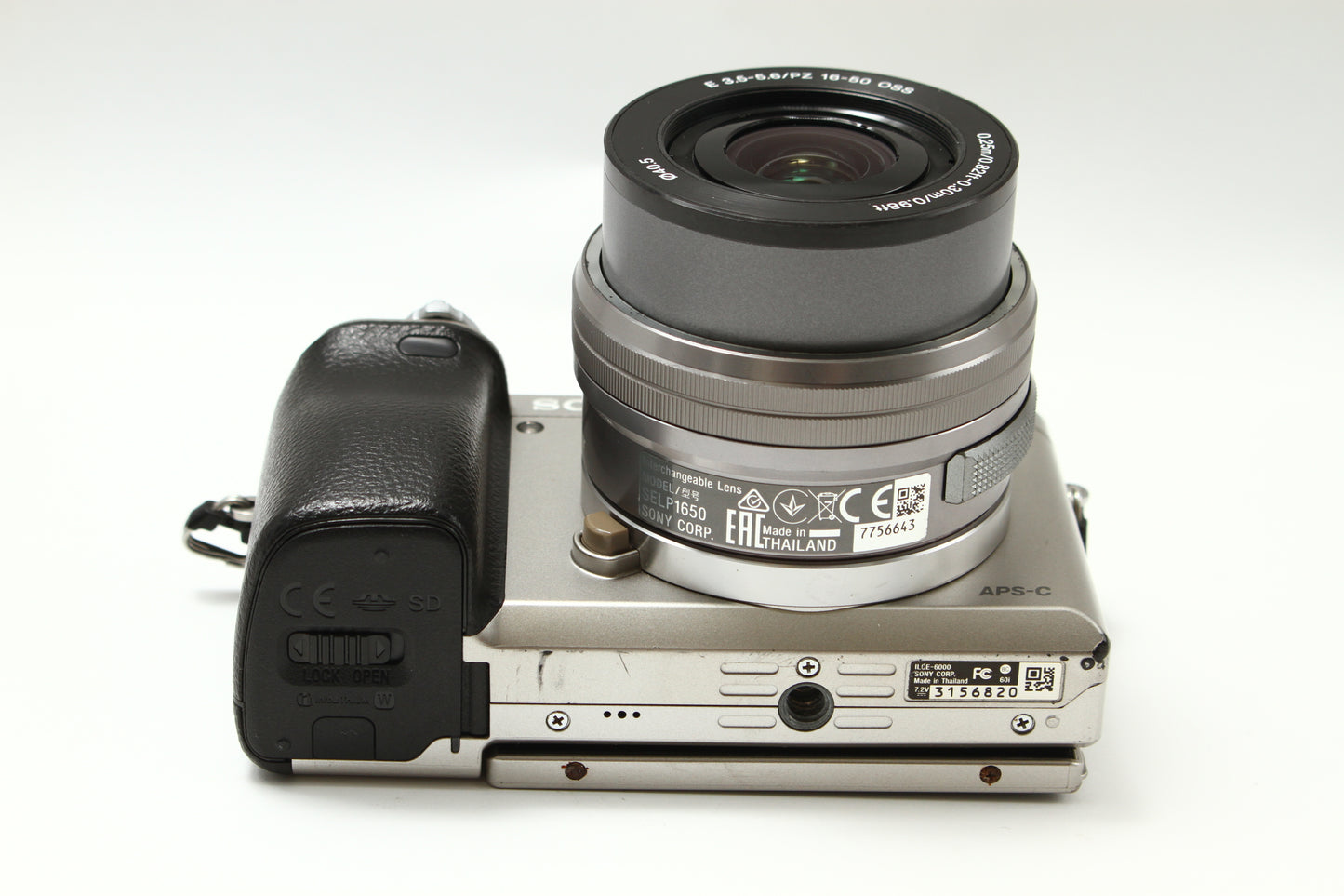 α6000 ILCE-6000 シルバー + PZ 16-50 レンズキット