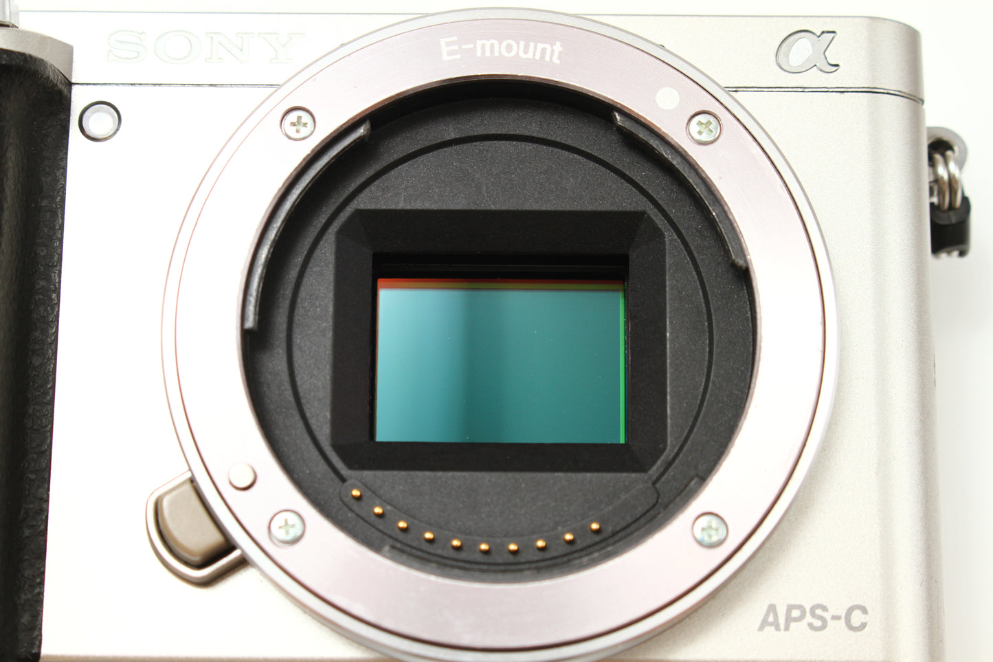 α6000 ILCE-6000 シルバー + PZ 16-50 レンズキット