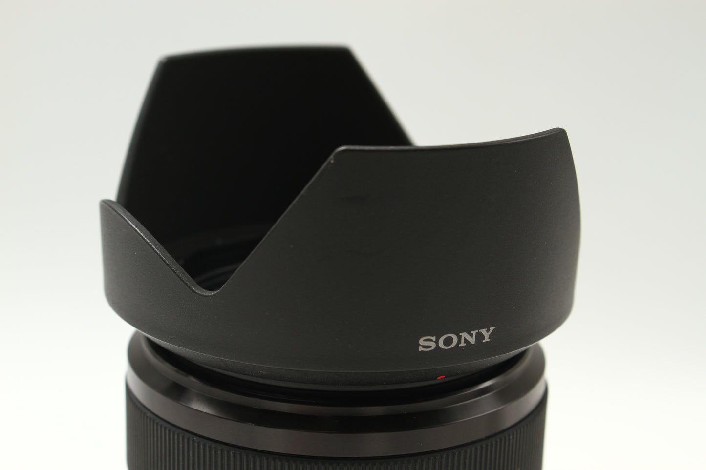 FE 28-70/3.5-5.6 OSS