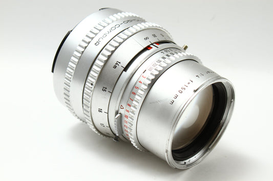 C 150/4 T* シルバー