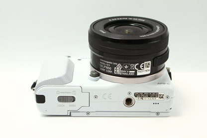 NEX-3N ホワイト + PZ 16-50 レンズキット