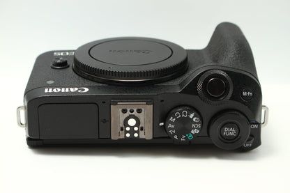EOS M6 Mark II ブラック