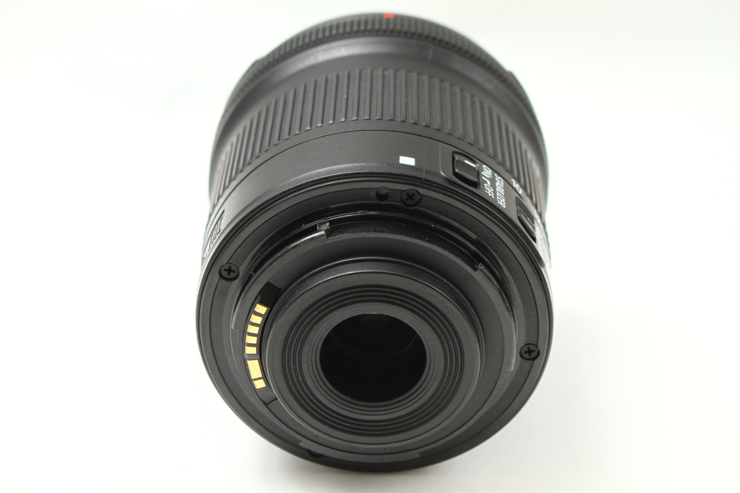 EF-S 10-18/4.5-5.6 IS STM