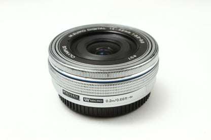 M.ZUIKO DIGITAL ED 14-42/3.5-5.6 EZ シルバー