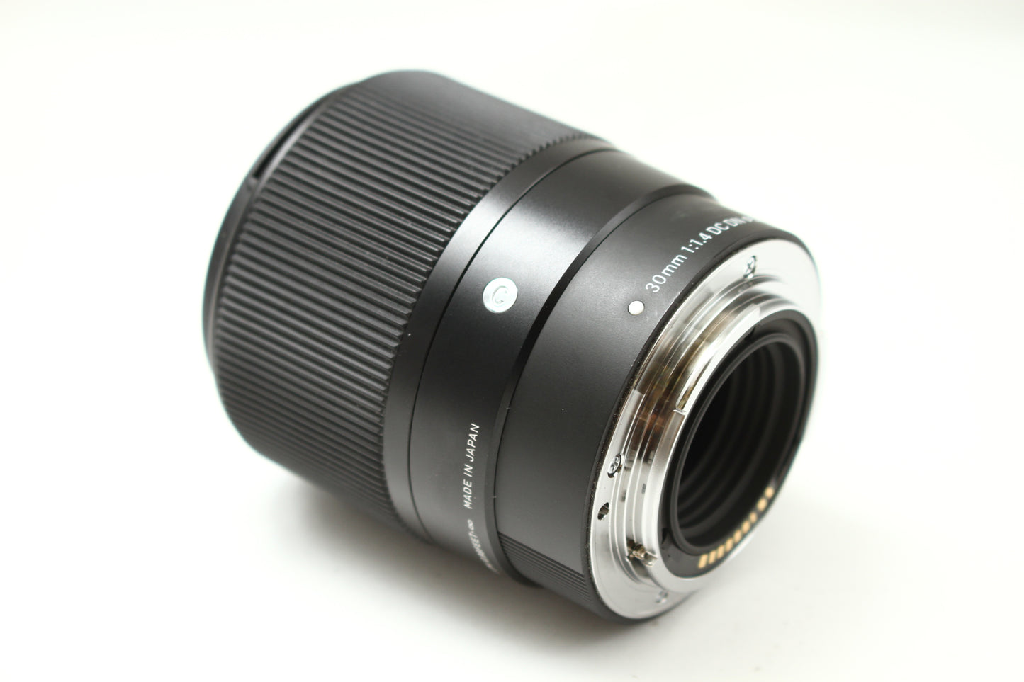 C 30/1.4 DC DN (016:Canon EF-M)