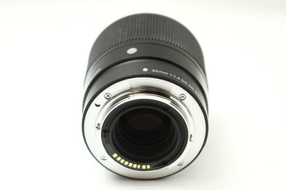 C 30/1.4 DC DN (016:Canon EF-M)