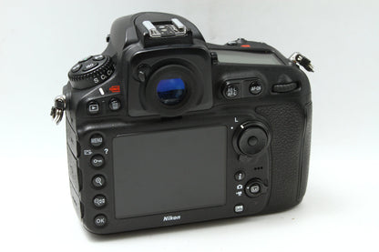 D810